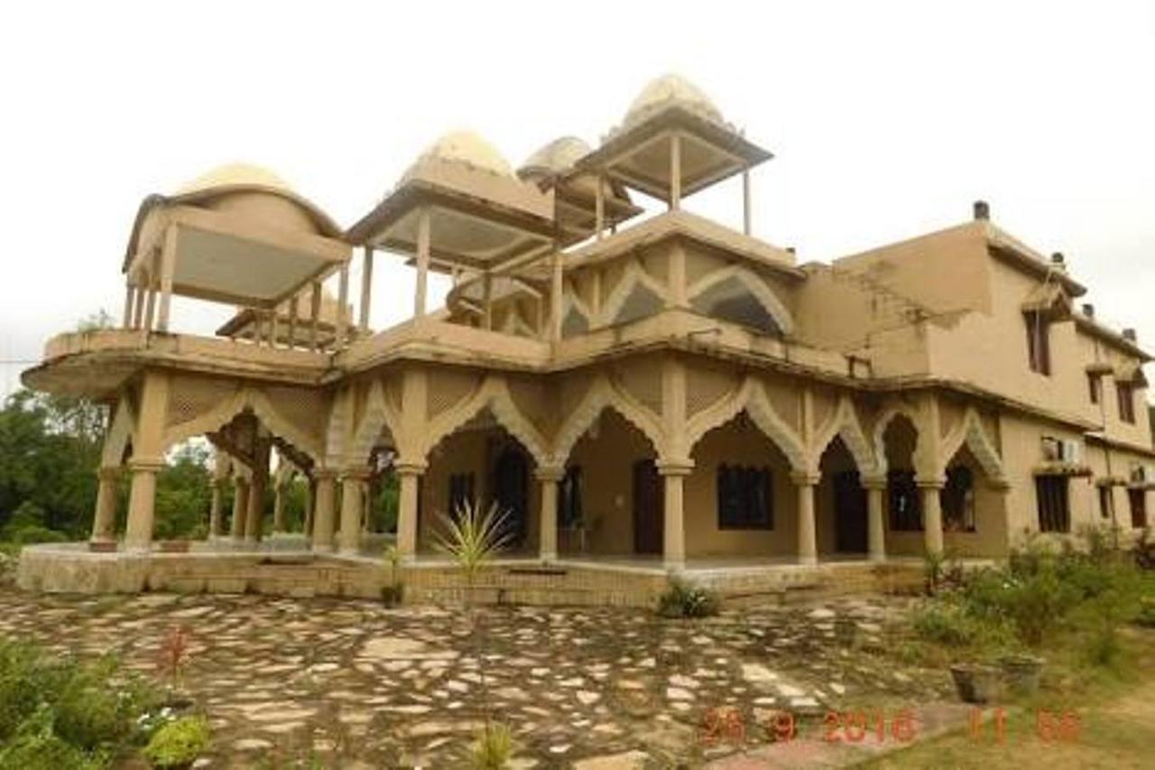 Royal Heritage Bandhavgarh Hotel Bandhavgarh National Park Buitenkant foto